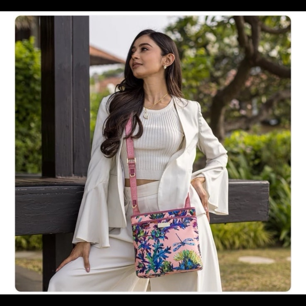 Anuschka Floral Crossbody Purse Garden Scene
Lightweight Fabric with Leather